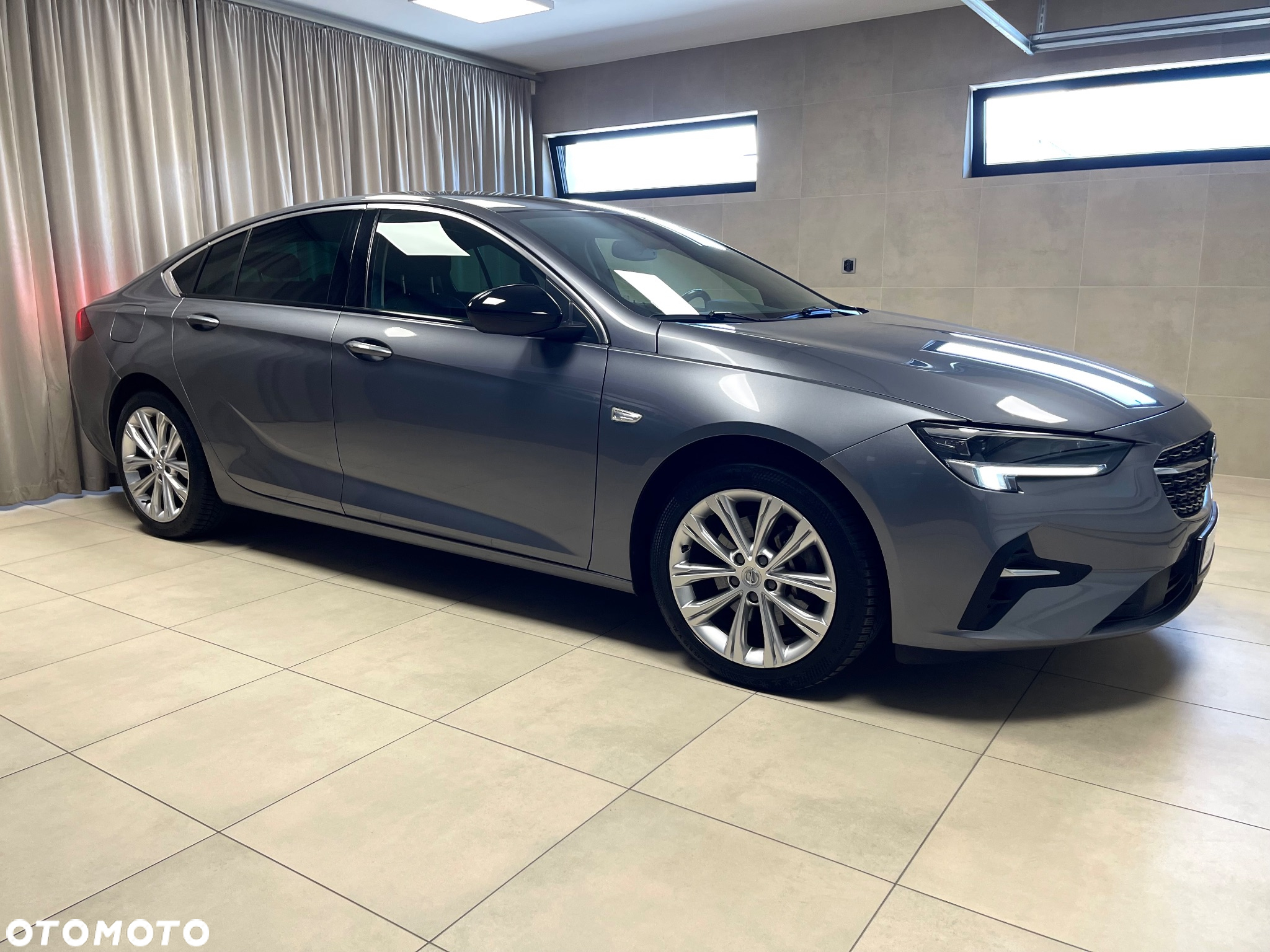 Opel Insignia 2.0 T Business Elegance S&S - 11
