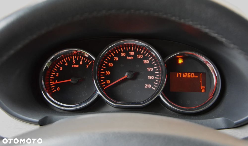 Dacia Lodgy 1.6 MPI 85 Laureate - 19