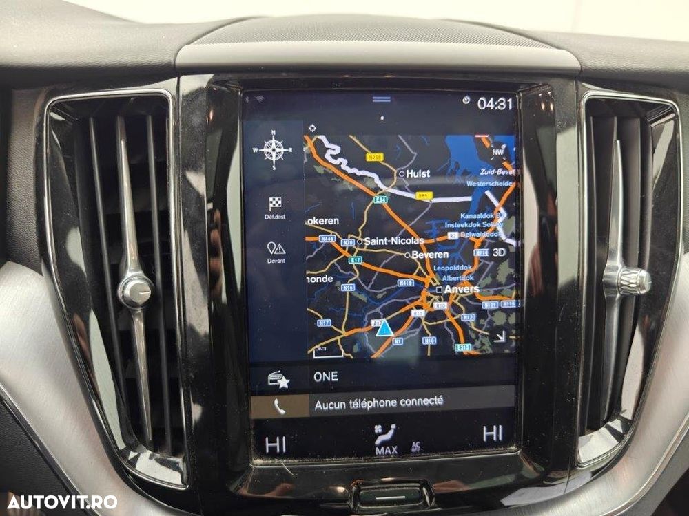 Volvo XC 60 T8 Twin Engine AWD Momentum - 11
