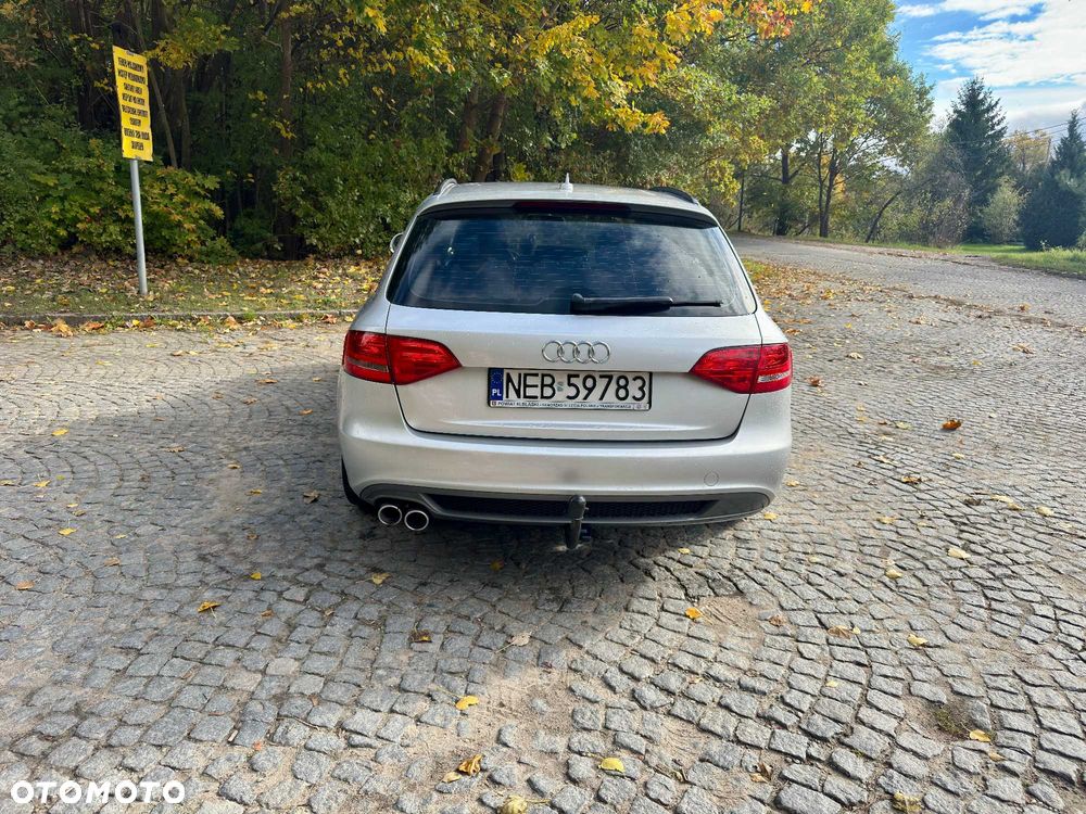 Audi A4 Avant - 4