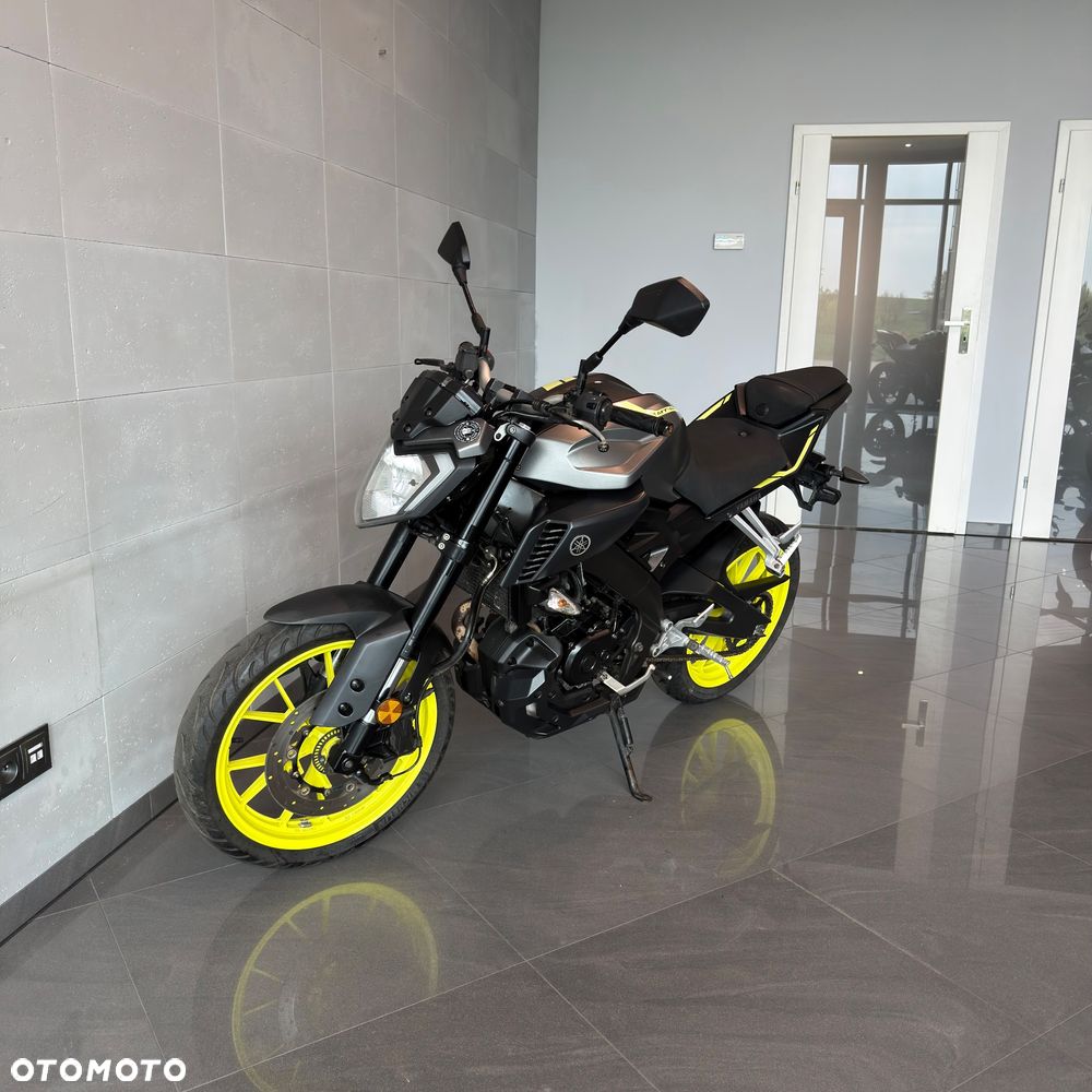 Yamaha MT - 7