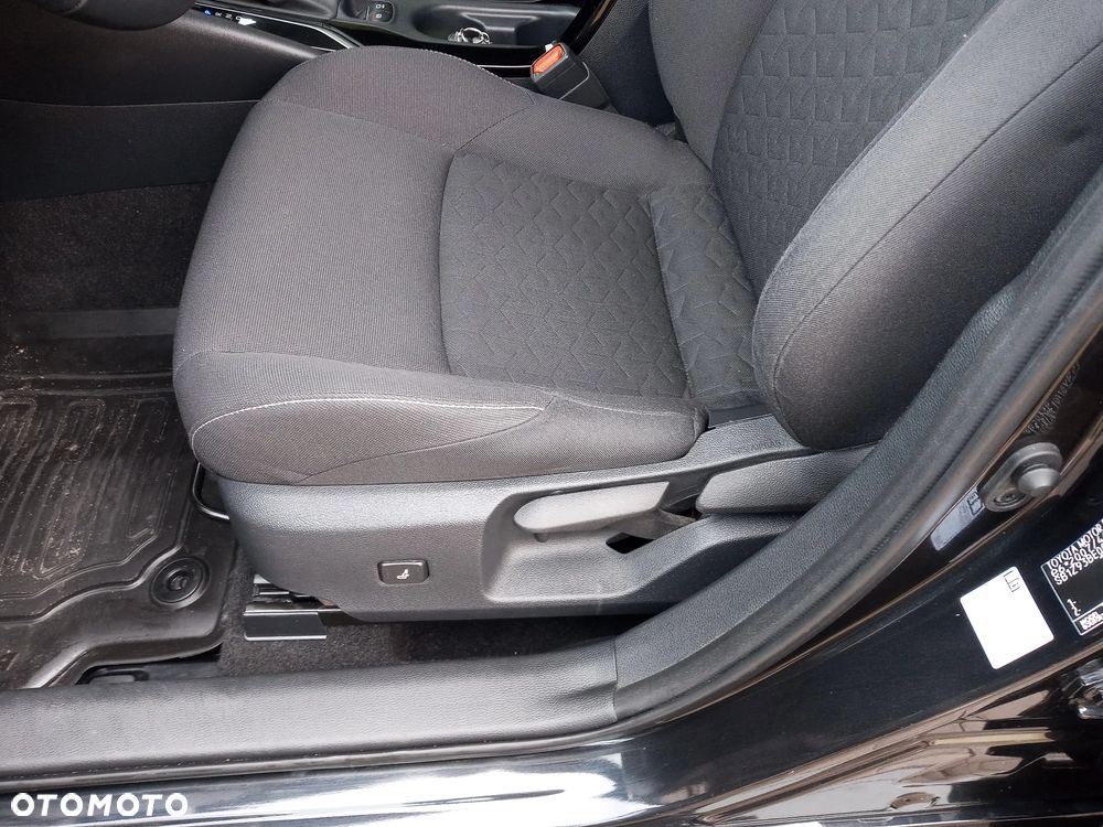 Toyota Corolla 1.8 Hybrid GPF Comfort - 24