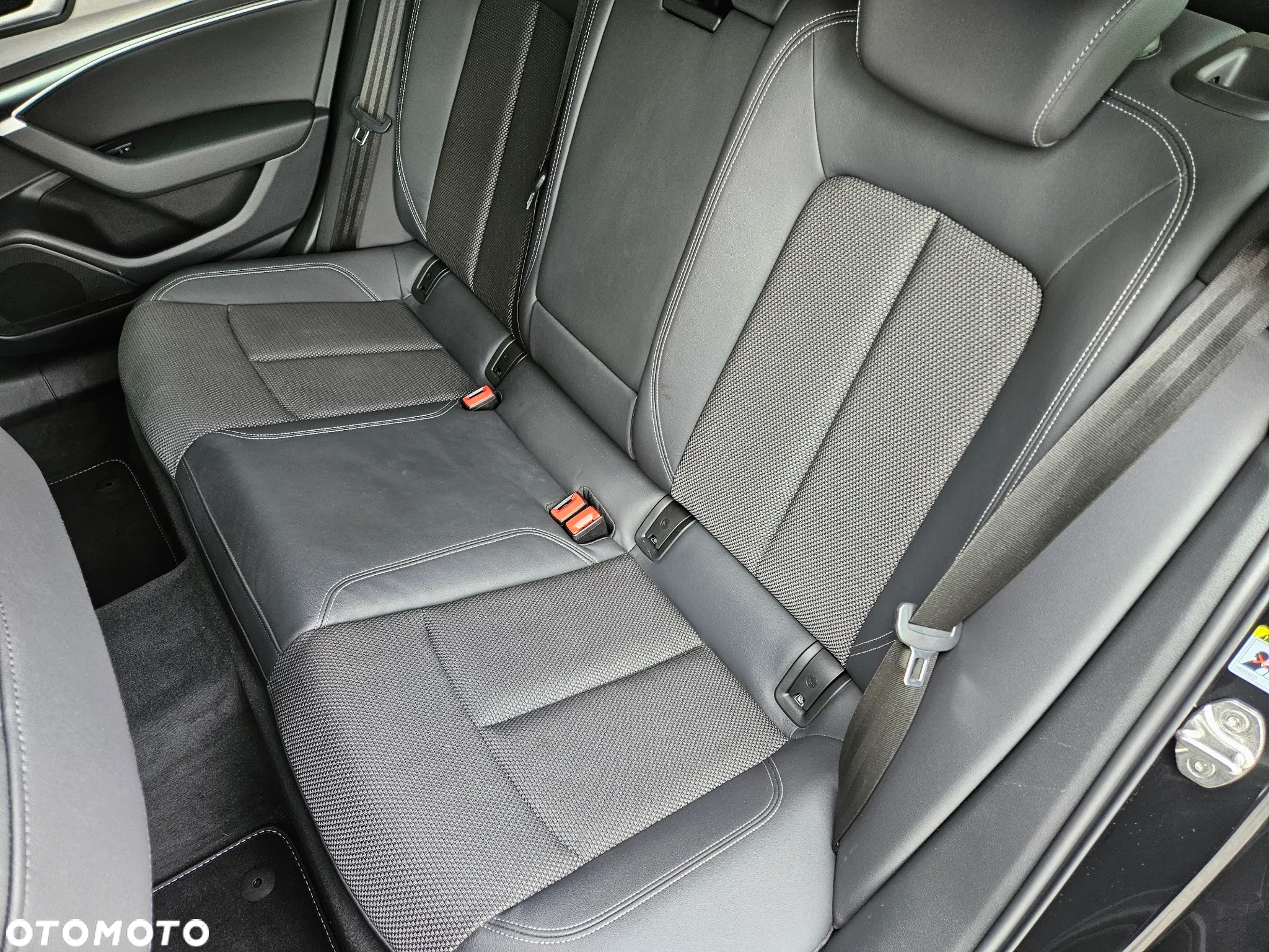 Audi A6 Avant 40 TDI quattro S tronic S line - 18