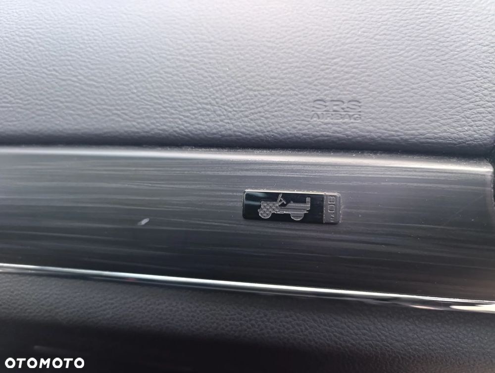 Jeep Grand Cherokee - 27