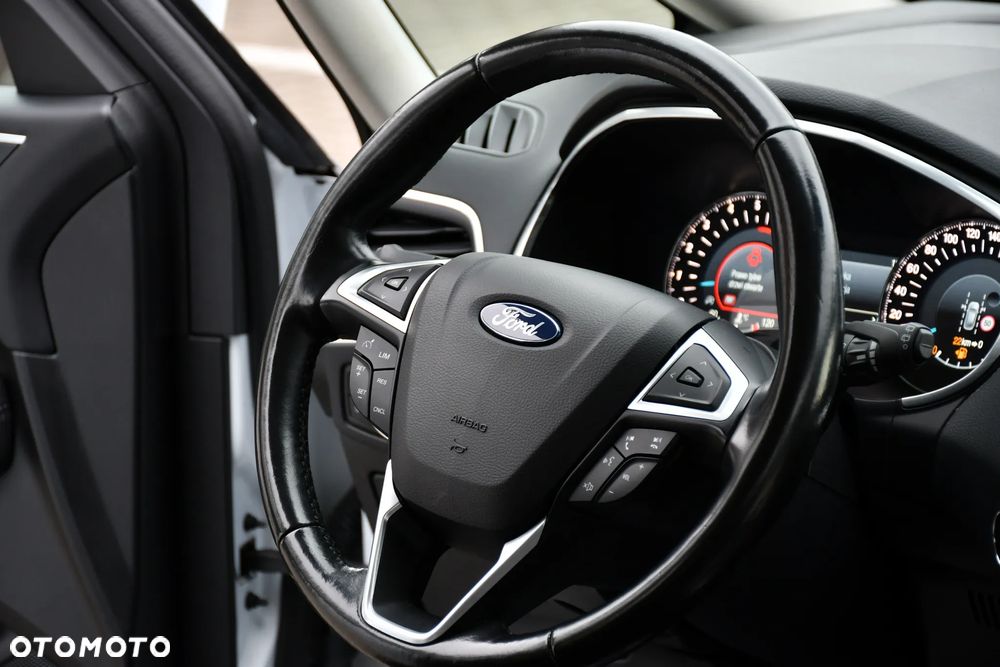 Ford S-Max 2.0 TDCi Bi-Turbo Titanium PowerShift - 25