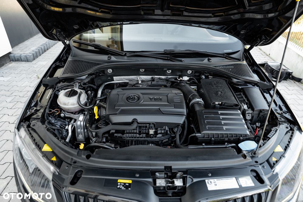 Skoda Octavia 2.0 TSI (Green tec) DSG RS - 36