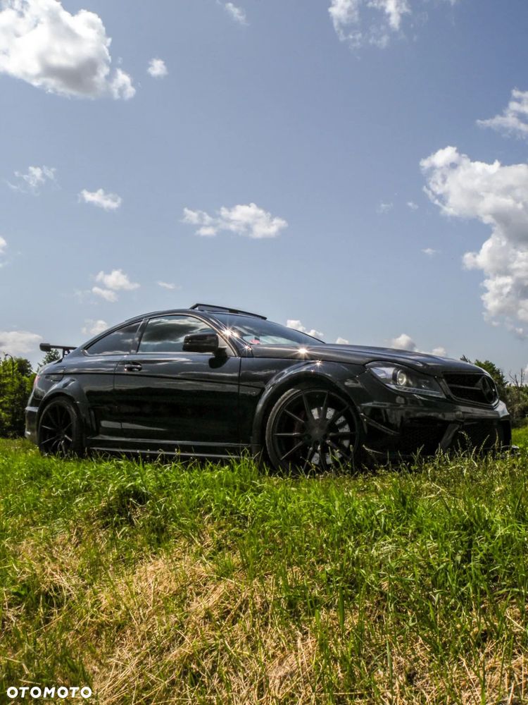 Mercedes-Benz Klasa C 63 AMG - 20