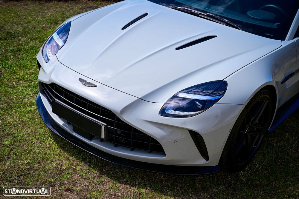 Aston Martin Vantage Coupe V8 - 4