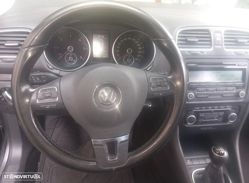 VW Golf Variant 1.6 TDi Confortline - 11