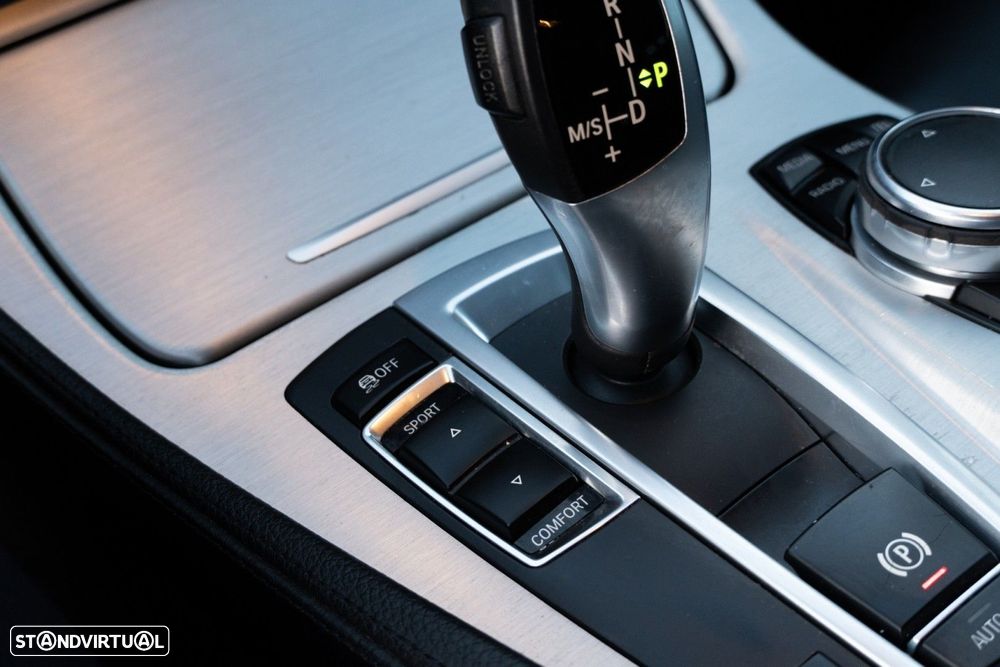 BMW 520 d Line Luxury Auto - 40