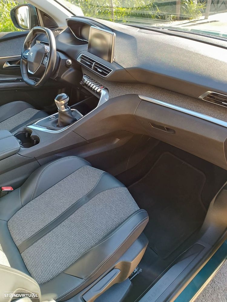 Peugeot 5008 - 14