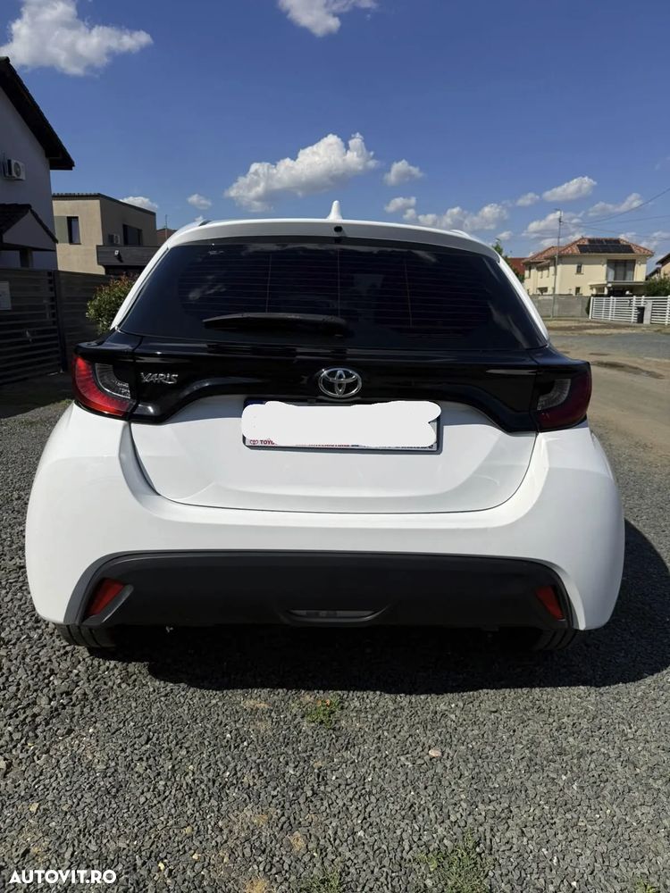 Toyota Yaris 1.5 MT Active - 9