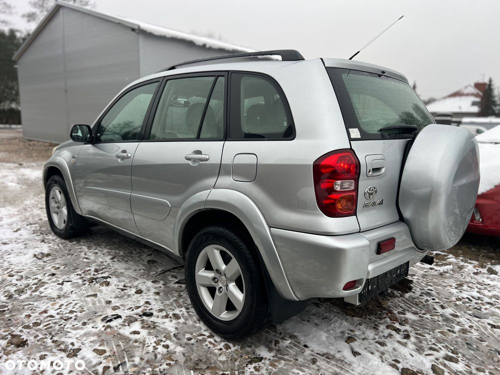 Toyota RAV4 D-4D 4x4 Sol - 8