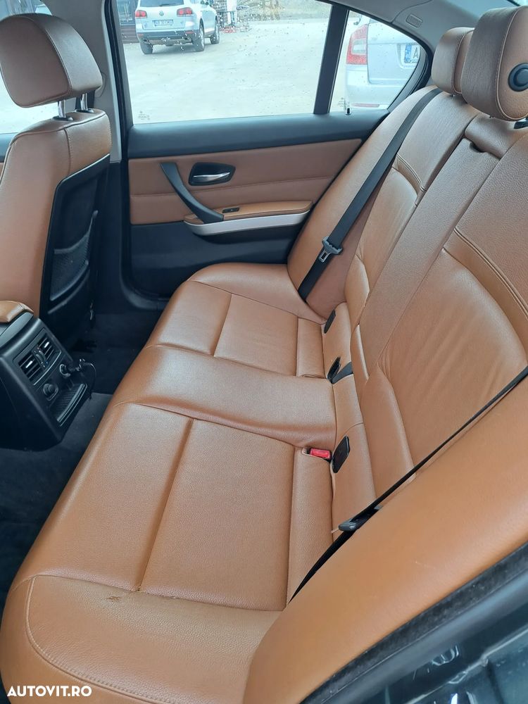 BMW Seria 3 2009 photo 4