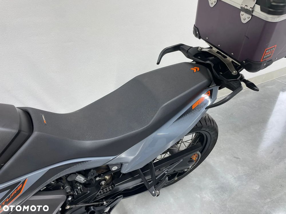 KTM Adventure - 9