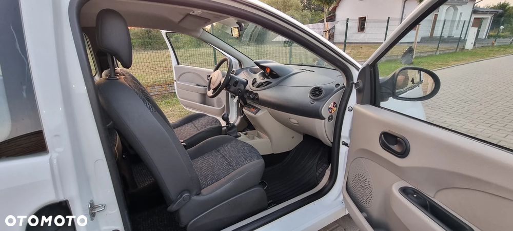 Renault Twingo 1.2 8V Authentique - 13