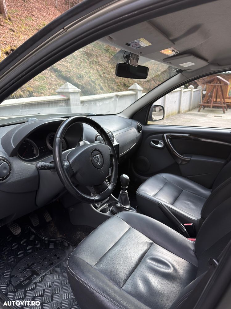 Dacia Duster 1.5 dCi 4x4 Ambiance - 8