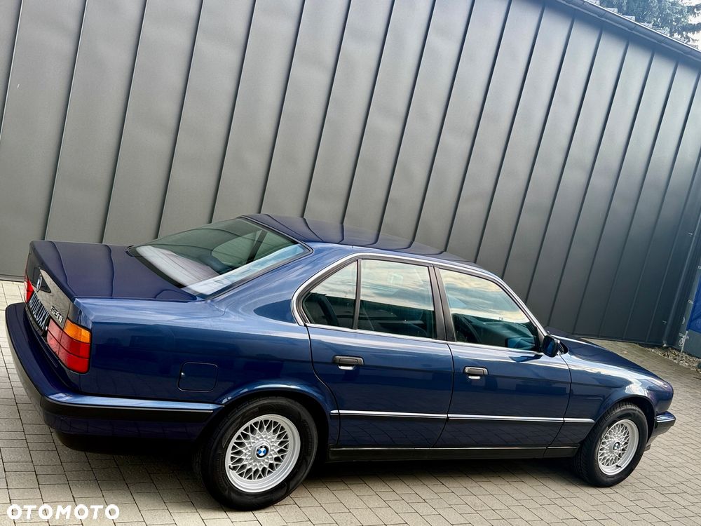 BMW Seria 5 520i - 31