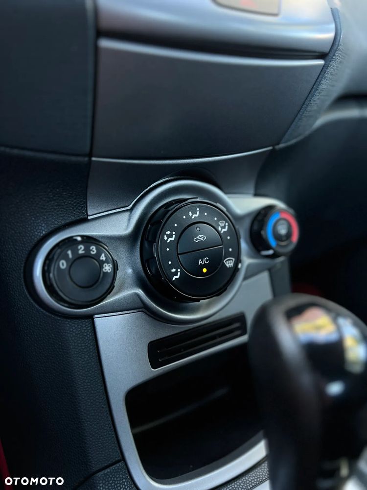 Ford Fiesta - 18