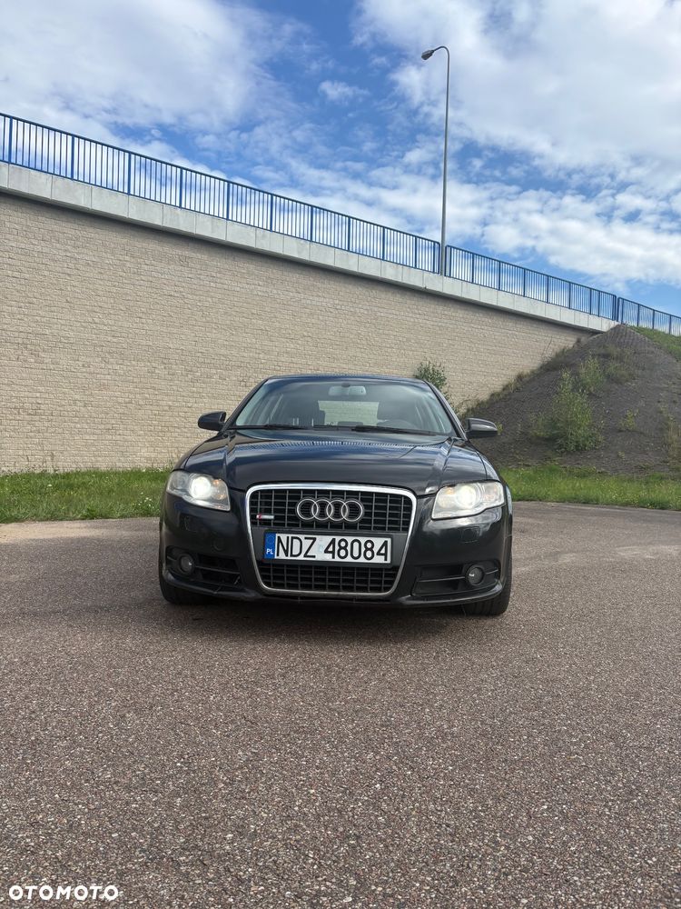 Audi A4 Limousine - 10