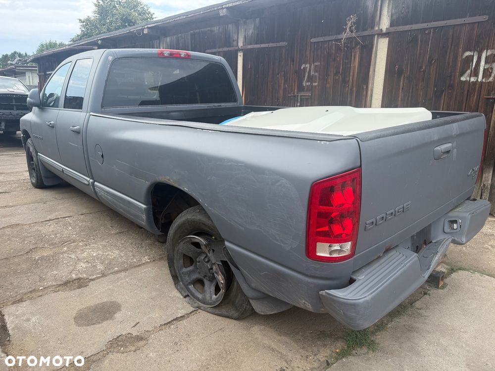 Dodge RAM 5.7 4WD HEMI - 8