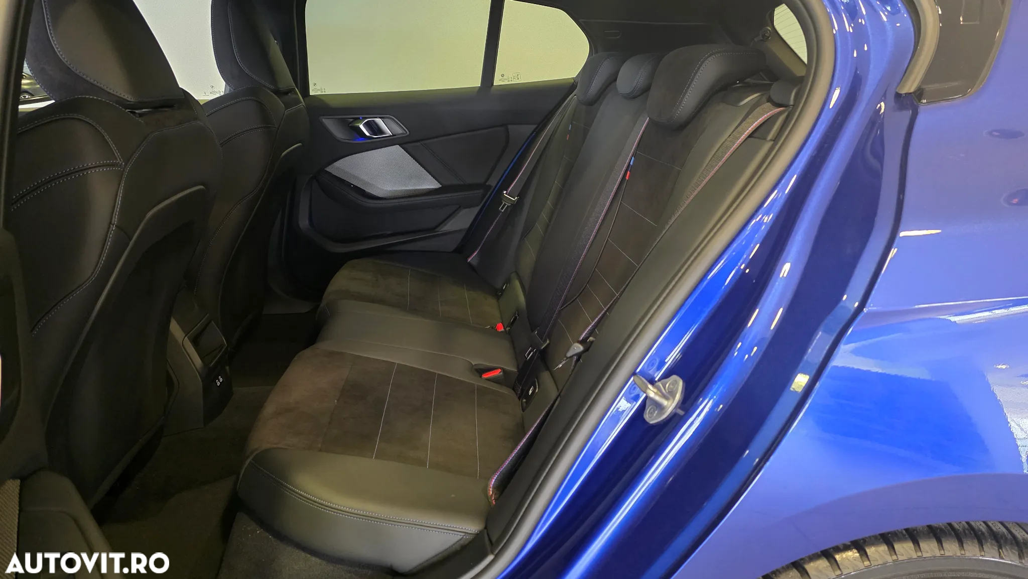 BMW Seria 1 120 AT MHEV - 9