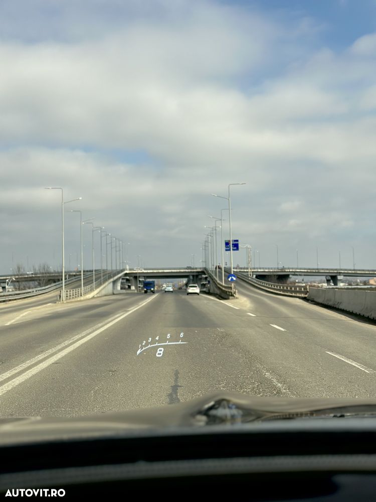 Mercedes-Benz AMG GT - 15