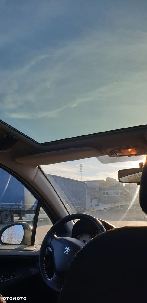 Peugeot 207 1.6 HDi - 11