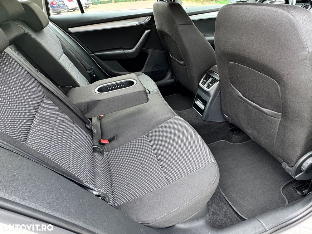 Skoda Octavia 2.0 TDI DSG Drive - 10