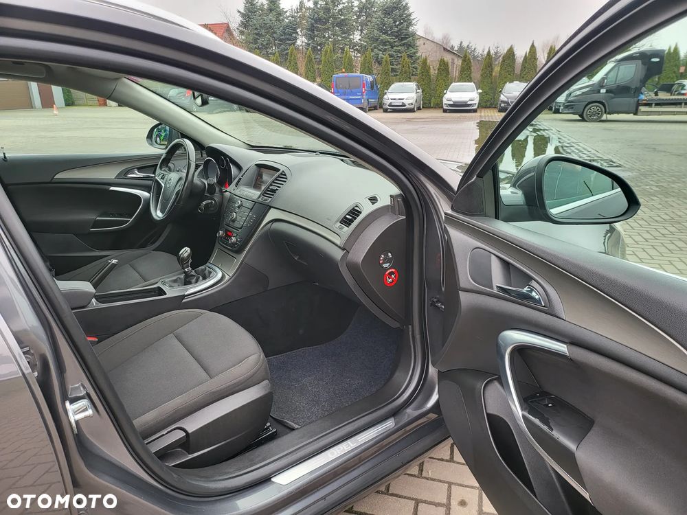 Opel Insignia - 22