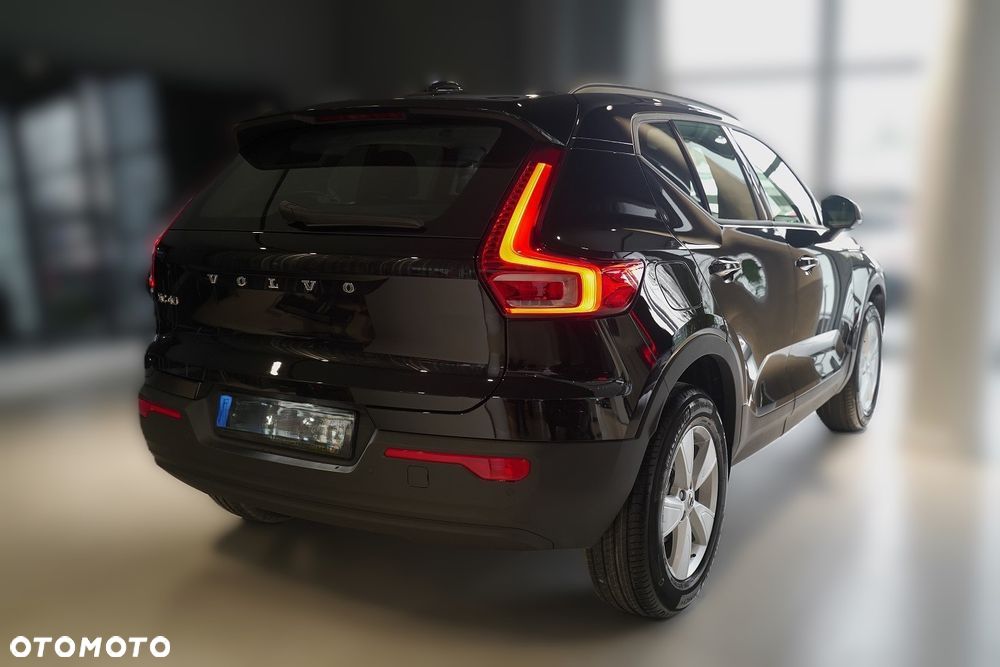 Volvo XC 40 B3 Essential - 4