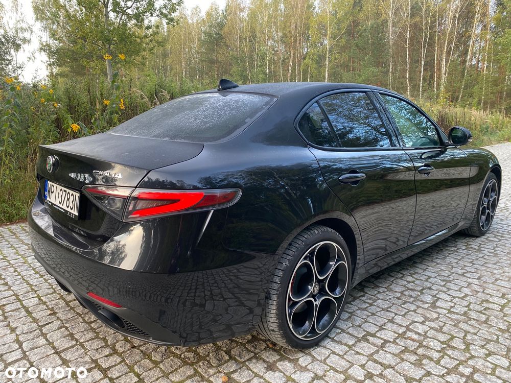 Alfa Romeo Giulia 2.0 Turbo Competizione Q4 - 4