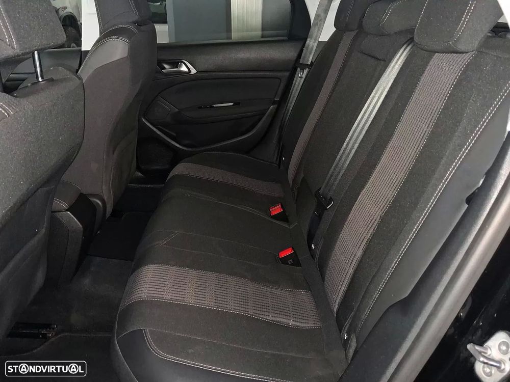 Peugeot 308 SW - 17