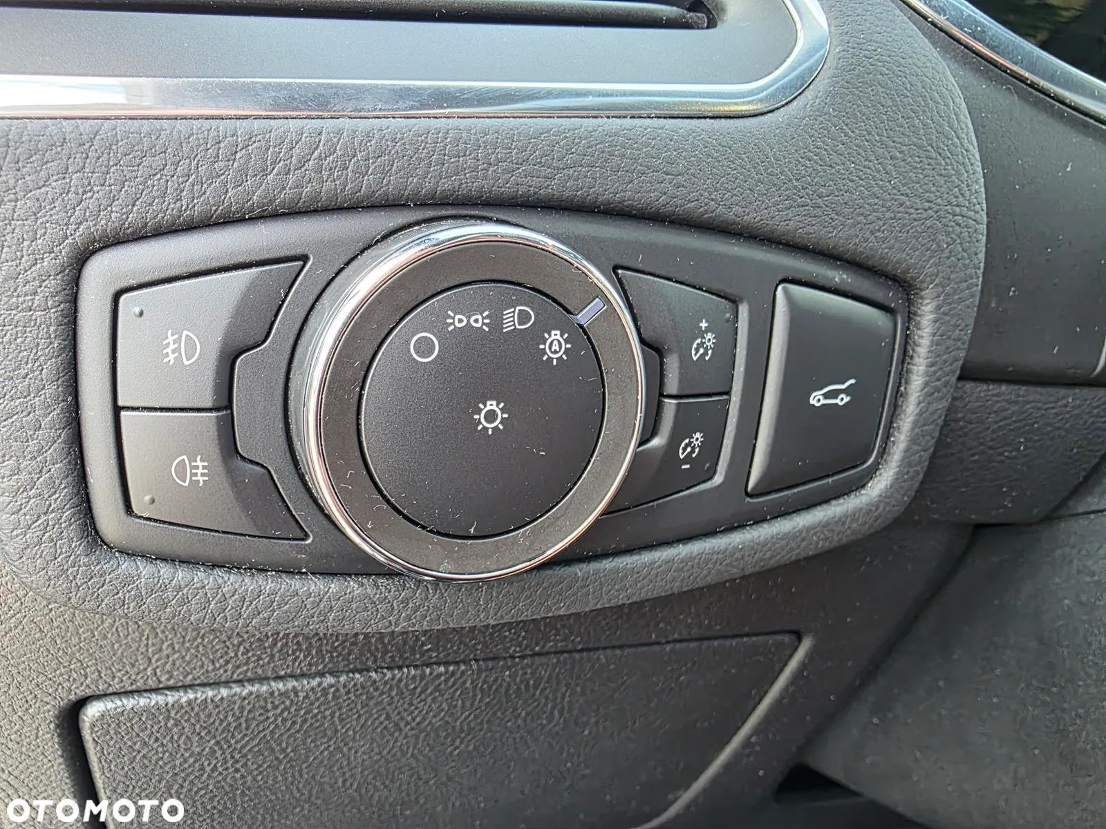Ford S-Max 2.0 EcoBlue ST-Line - 25
