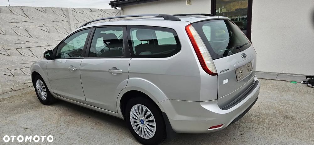 Ford Focus - 12