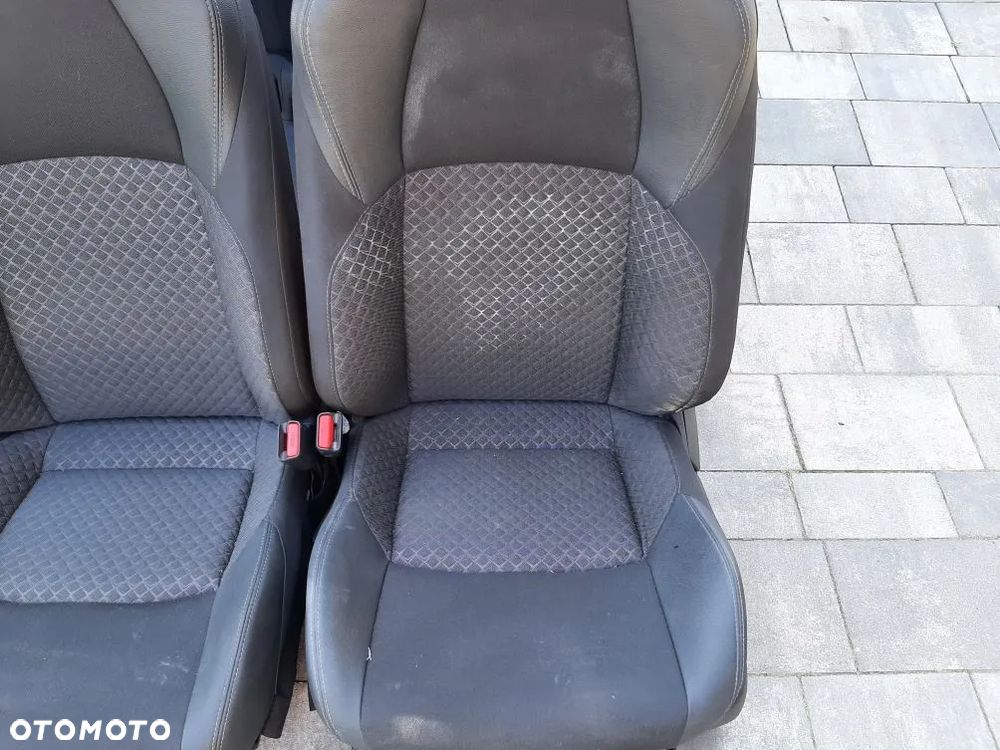 FOTEL PRAWY LEWY TOYOTA CHR LIFT - 2