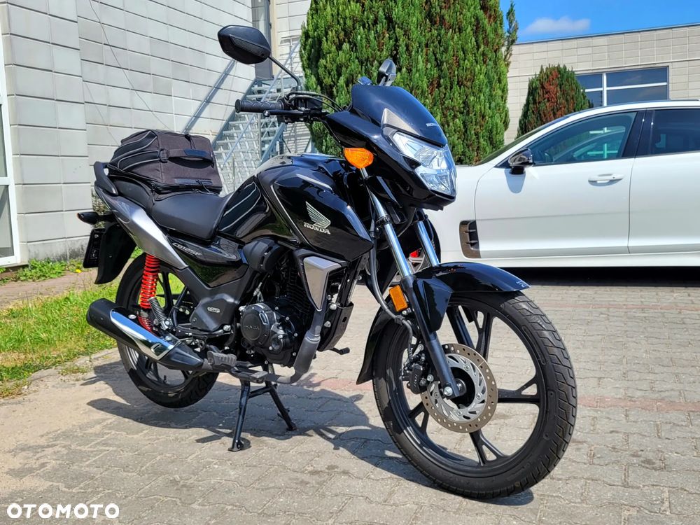 Honda CB - 12