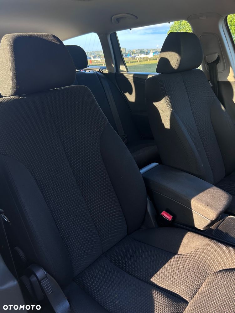 Volkswagen Passat 2.0 TDI Comfortline DSG - 11