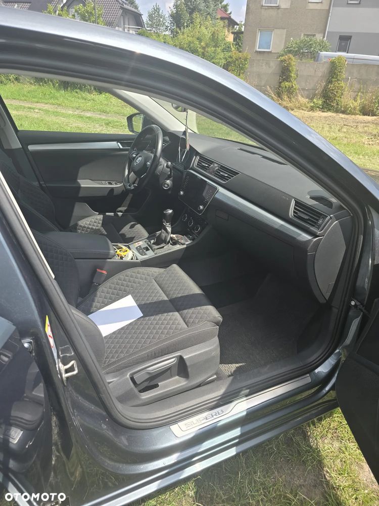 Skoda Superb 2.0 TDI Ambition - 10