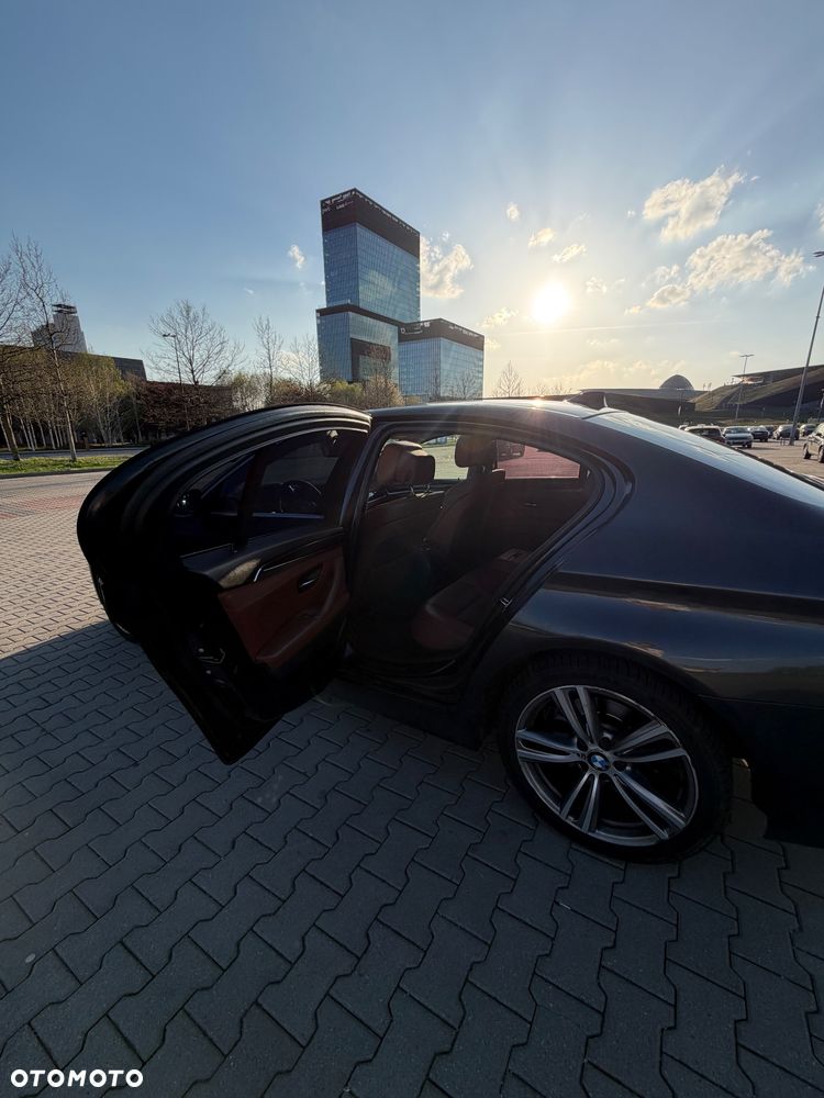 BMW Seria 5 - 16