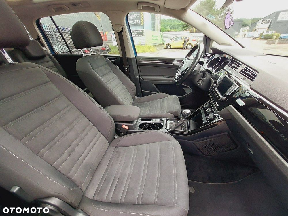 Volkswagen Touran 2.0 TDI BMT Highline DSG - 25