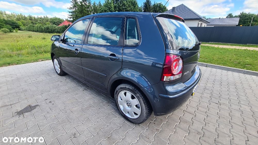 Volkswagen Polo - 2