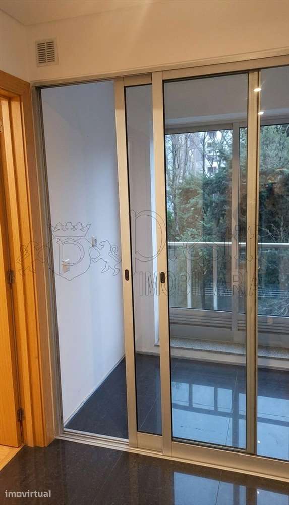 Apartamento T2 em Paranhos - Grande imagem: 2/10