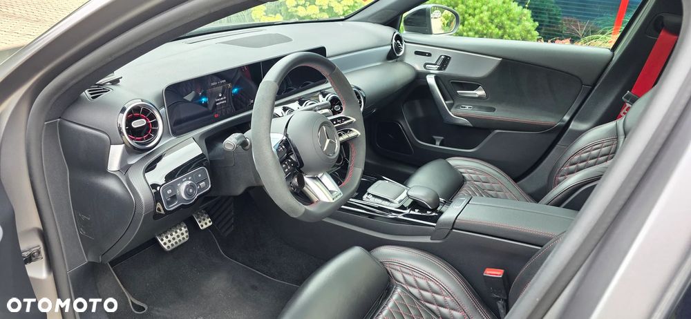 Mercedes-Benz Klasa A 35 AMG 4-Matic 7G-DCT - 16