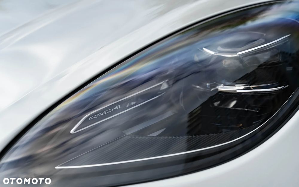 Porsche Macan T - 16