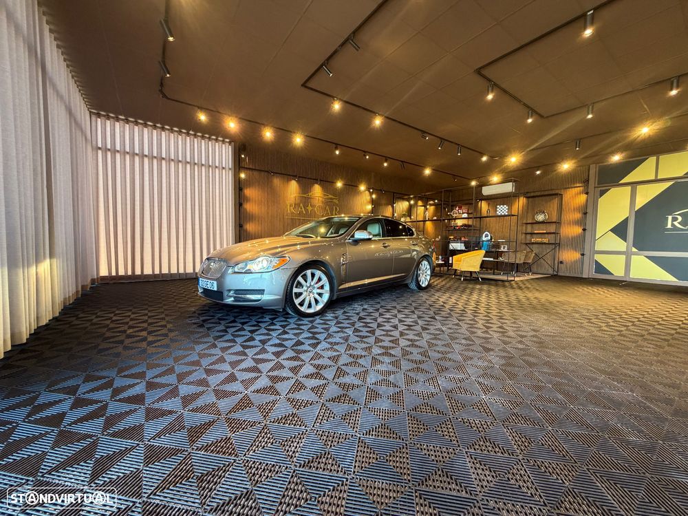 Jaguar XF 4.2 V8 Premium Luxury - 8