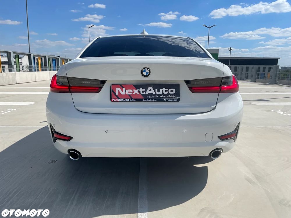 BMW Seria 3 320i xDrive Sport Line sport - 7