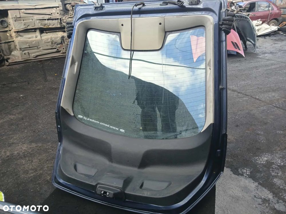 Ford Mondeo Mk3 klapa bagażnika kod lakieru 85Y rok 2006 - 7