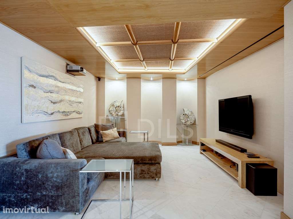 Apartamento T4 duplex com terraço e vistas rio em Algés - Grande imagem: 5/54