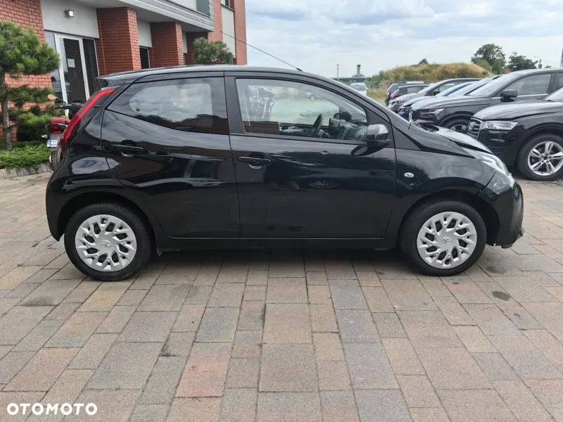 Toyota Aygo x.shift x-play connect - 10